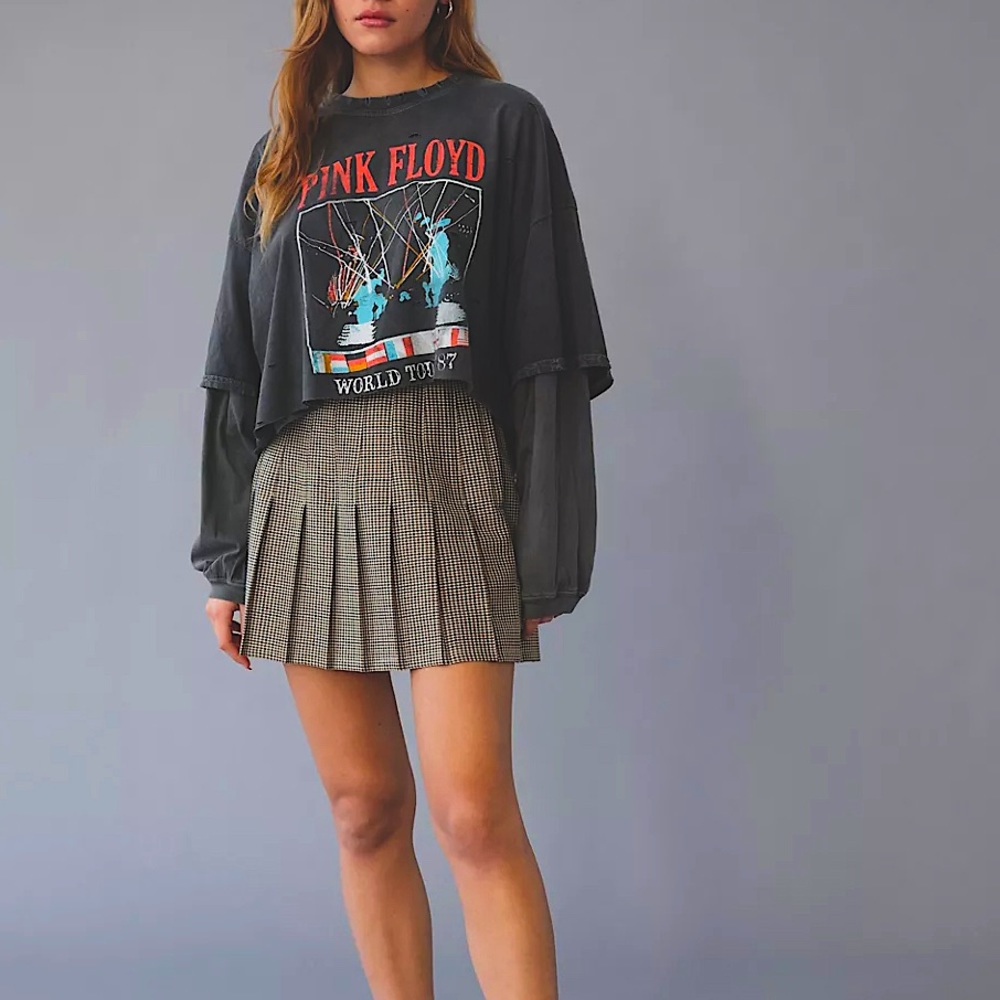 {U.O.} Pleated Skirt